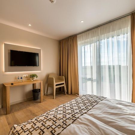Hotel Mikelis Uzvara ภายนอก รูปภาพ