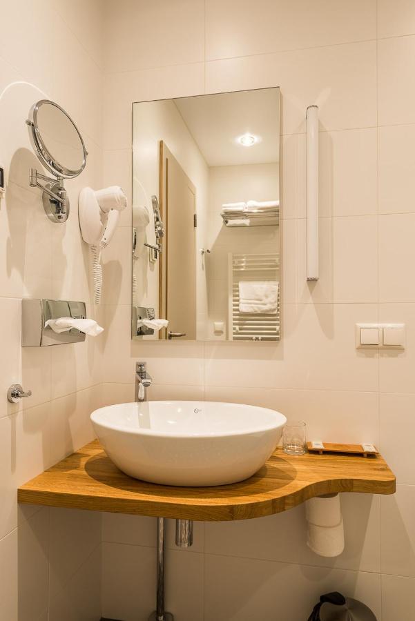 Hotel Mikelis Uzvara ภายนอก รูปภาพ