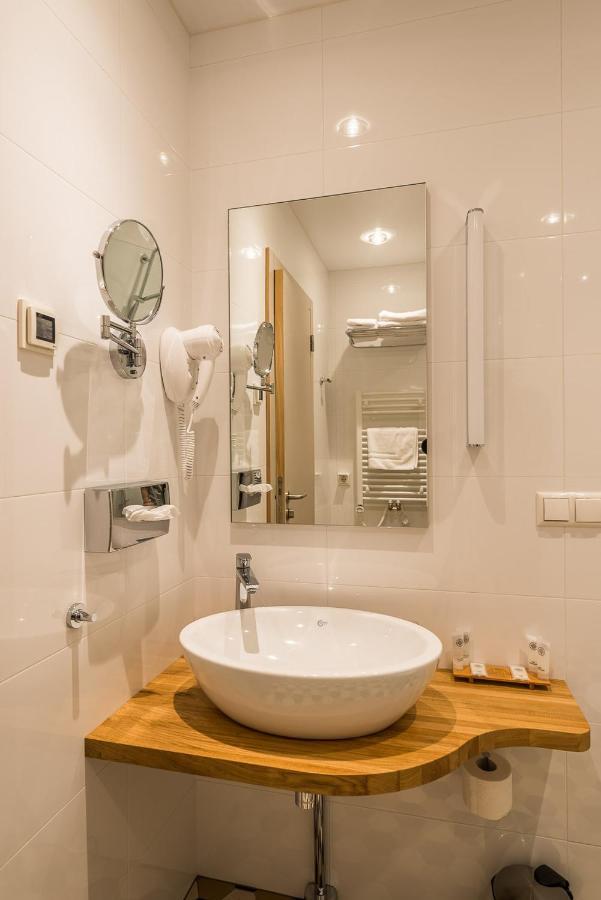 Hotel Mikelis Uzvara ภายนอก รูปภาพ